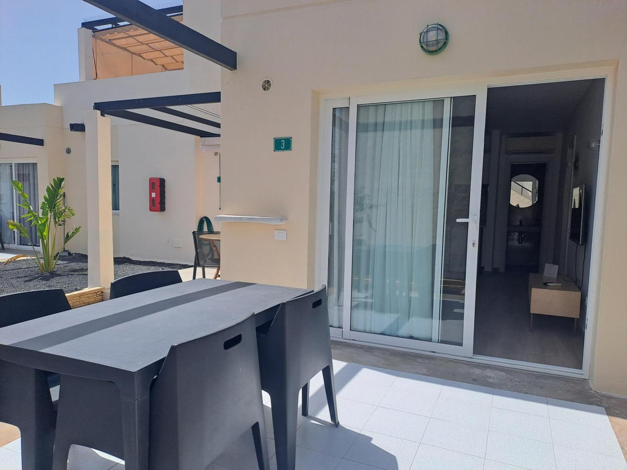 Homeforguest Apartamento Alisios 1 Con Piscina En Corralejo Eksteriør bilde