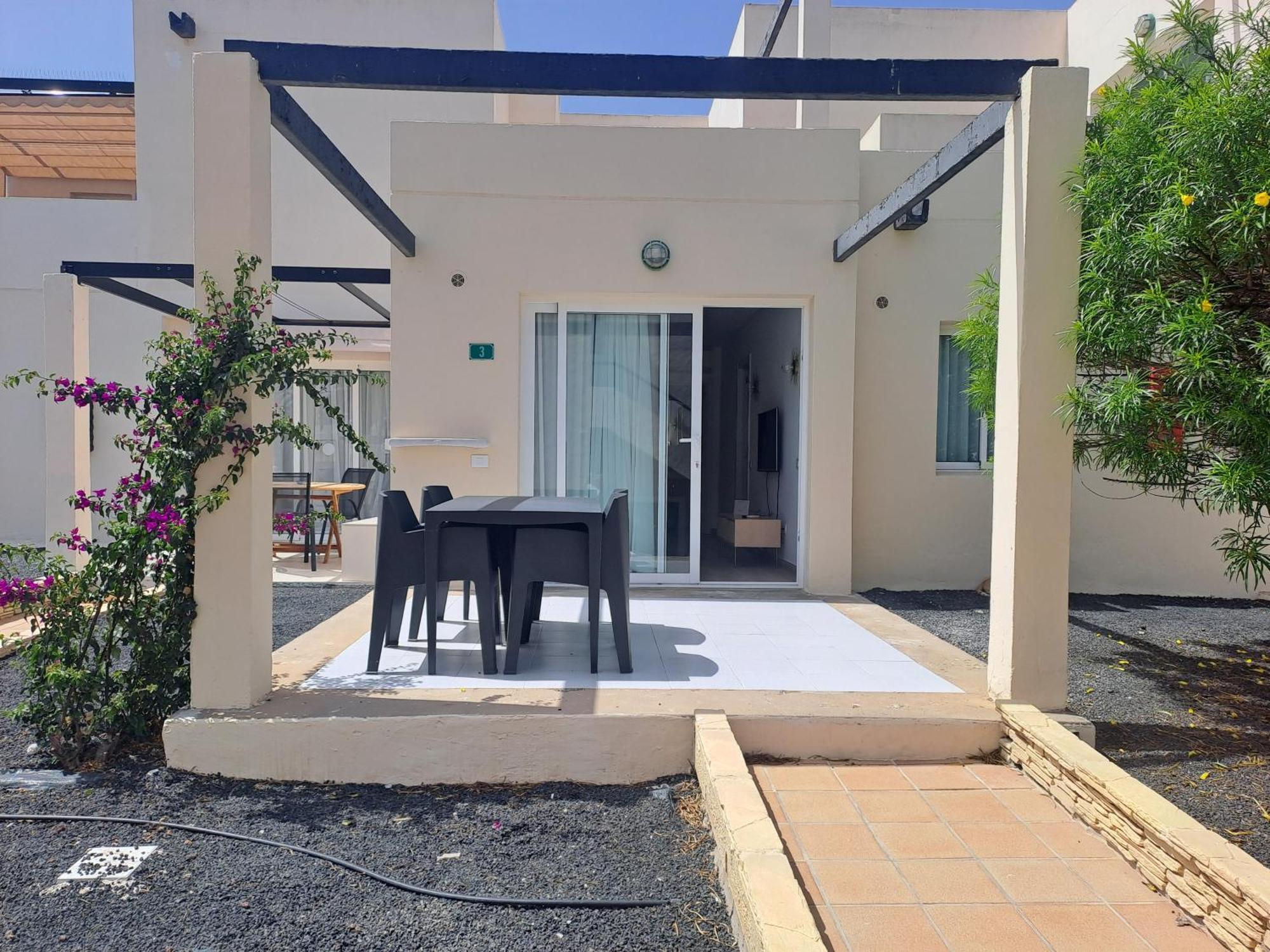 Homeforguest Apartamento Alisios 1 Con Piscina En Corralejo Eksteriør bilde